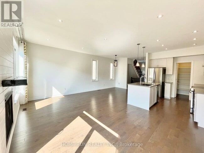 Building Photo - 507 Borbridge Ave