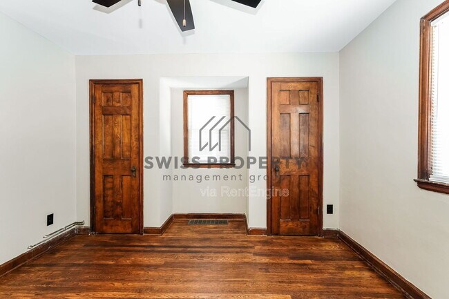 Foto del edificio - 3145 Indianola Ave