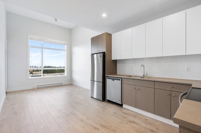 Building Photo - 1514-1514 McCallum Rd