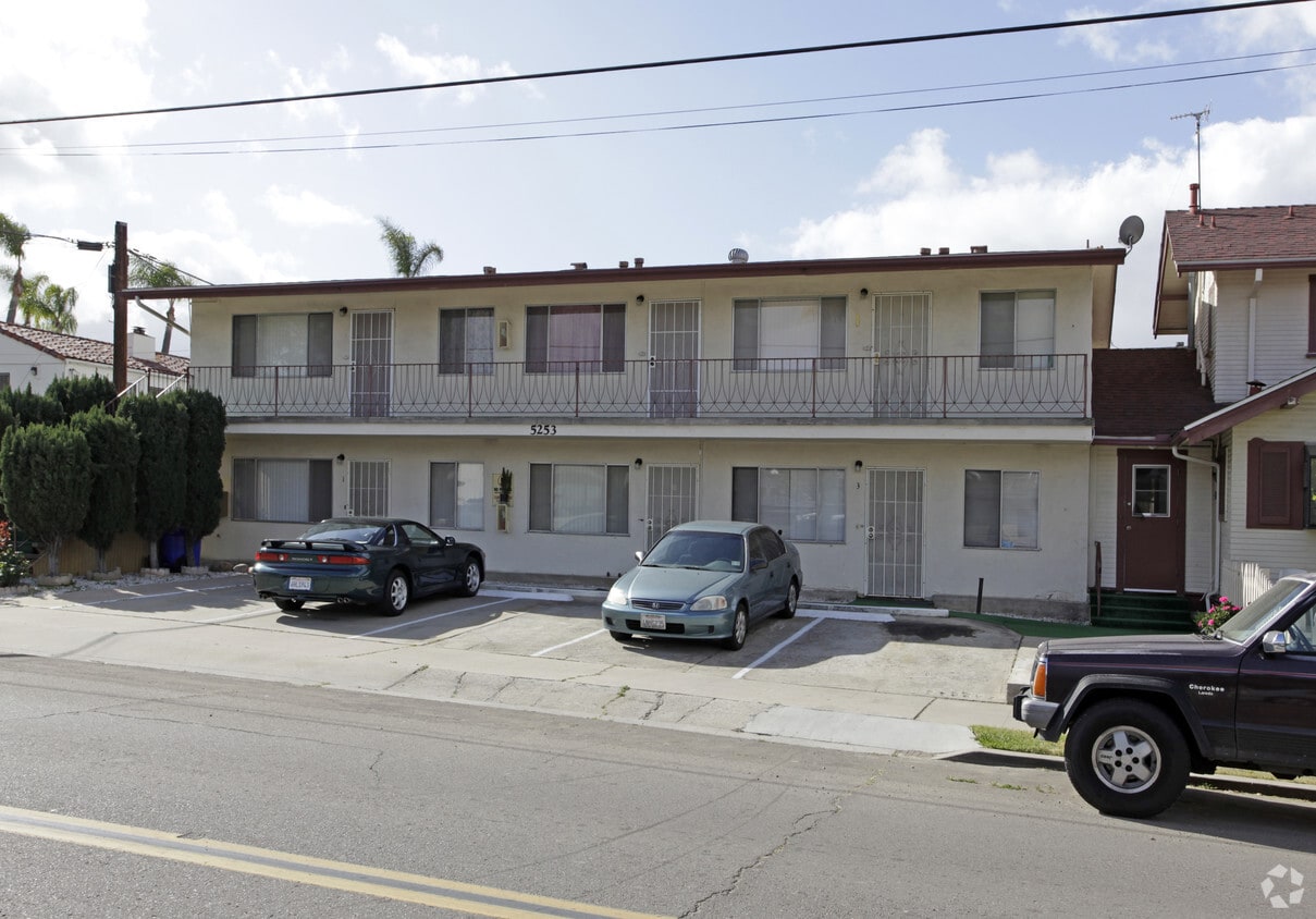 Building Photo - 5253 Monroe Ave