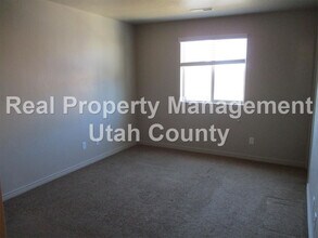 Building Photo - 2021 E 1130 S