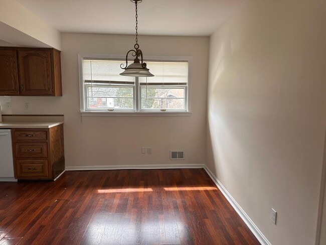 Building Photo - 3 BR/2.5BA | Newly Renovated Single Family Home | 1-Car Garage Parking | In Louisville!