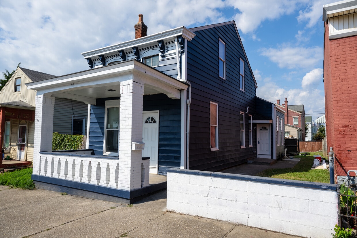 Primary Photo - 411 Hodge St