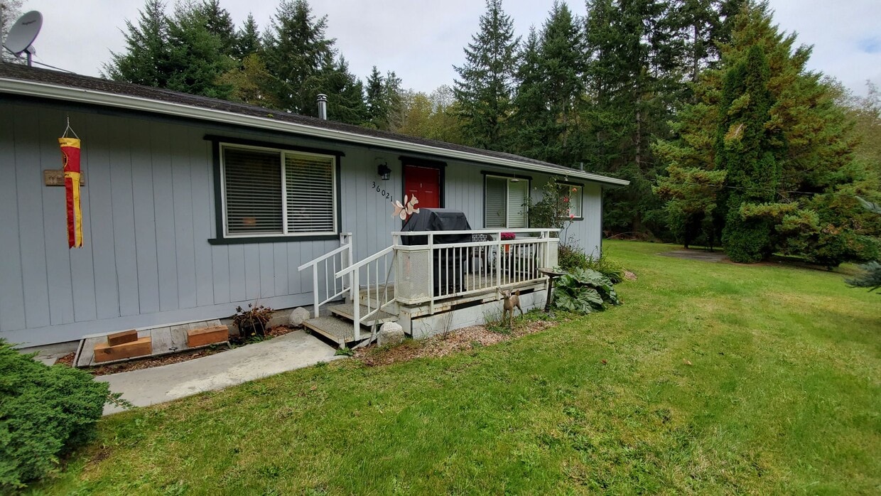 Primary Photo - Country Style Home In Hansville