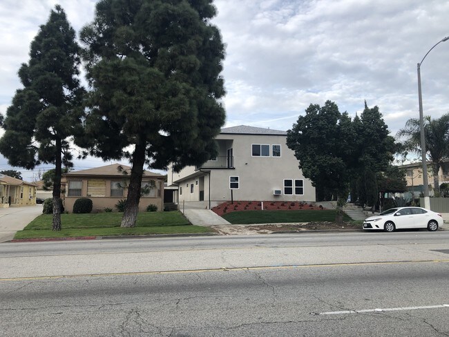 Foto del edificio - 844 Centinela Ave