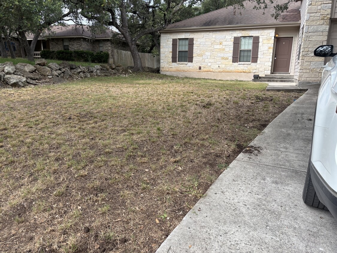 Primary Photo - 1060 Somerset