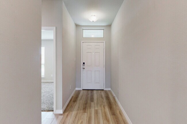 Foto del edificio - "Charming 3-Bed, 2-Bath Home in Bryan, TX!"