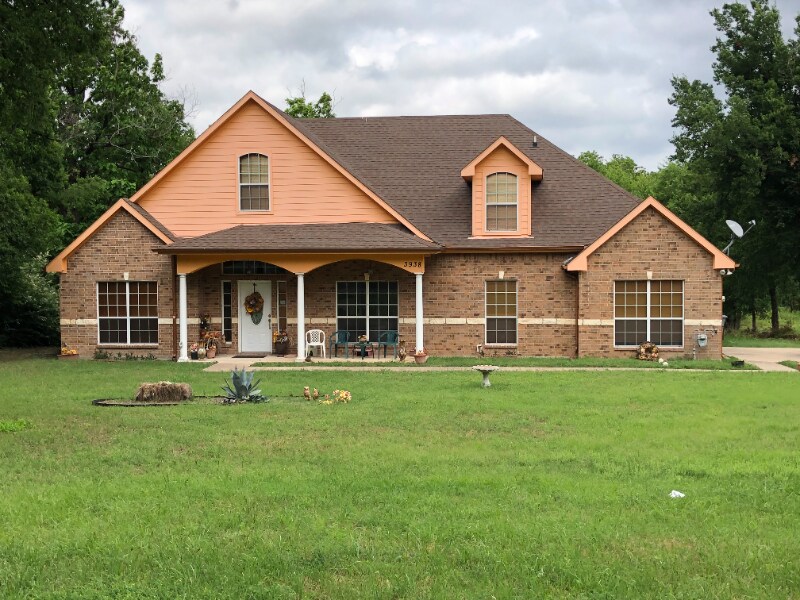 Primary Photo - 3938 Fernwood Ave