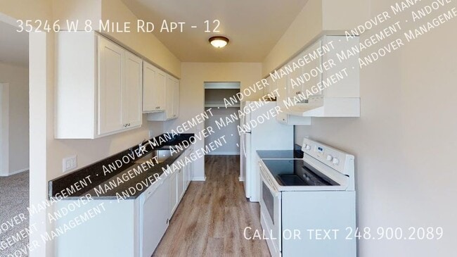 Foto del edificio - 35246 W 8 Mile Rd