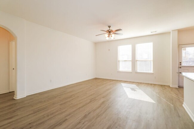 Building Photo - 3006 Rose Trace Dr