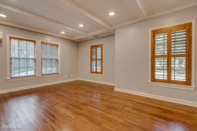 Foto del edificio - 1657 Bonnie Brae St