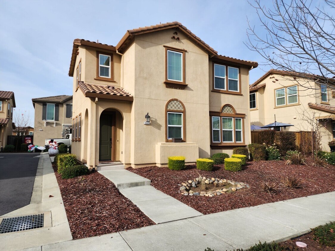 Primary Photo - * Short Term Rental * K Section
