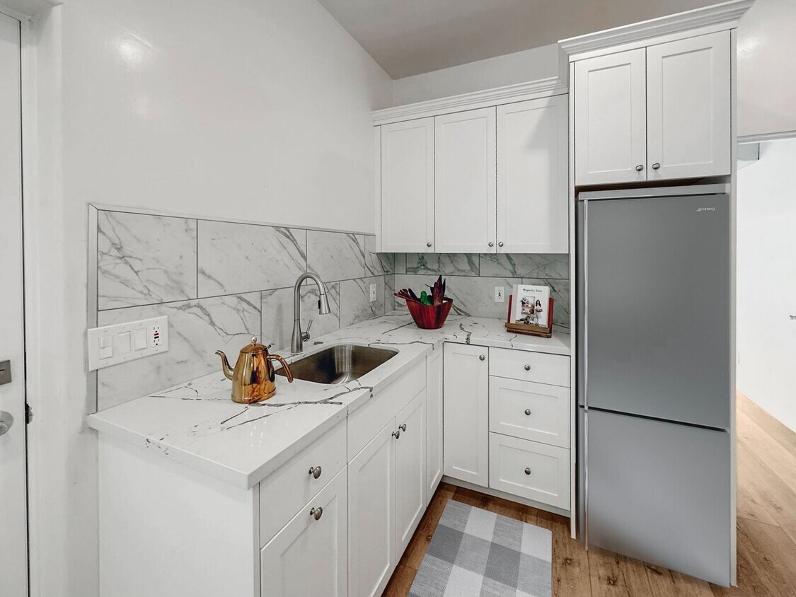 Foto principal - Brand New Luxury 2 Bed / 2 Bath in Winters...