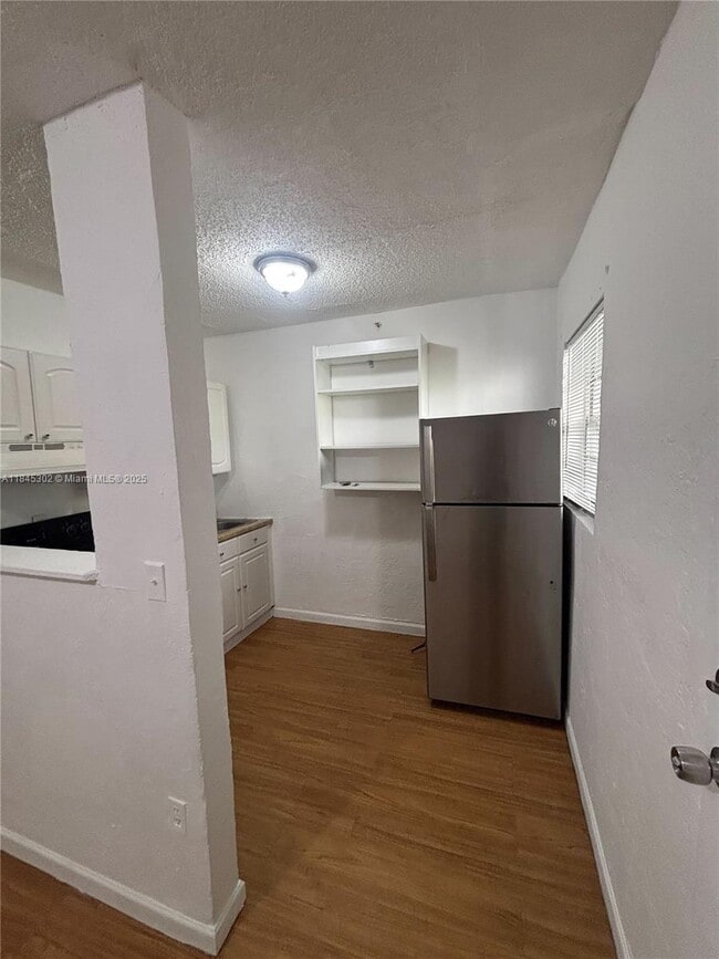 Foto del edificio - 542 NW 8th St