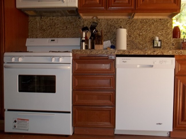 Interior Photo - 13265 Chrisco St