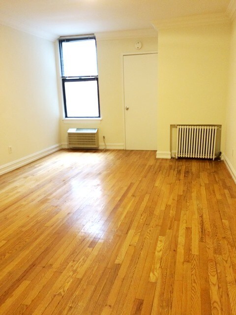 Primary Photo - 1340 3rd Ave