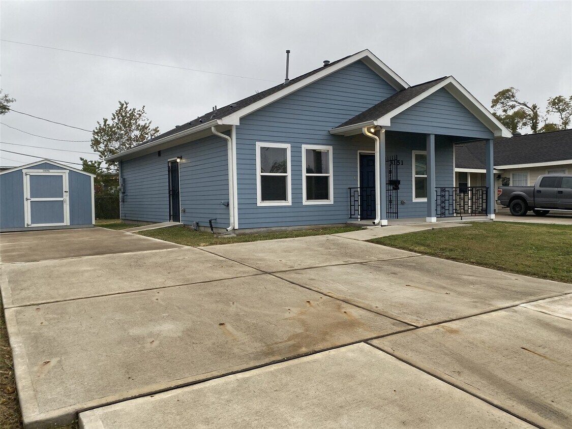 Foto principal - 3151 Roe Dr