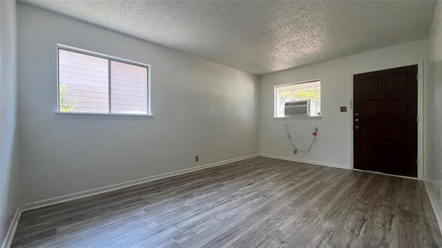 Foto del edificio - 5429 Farnsworth Ave