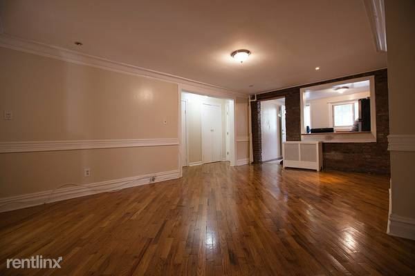 Primary Photo - 108 Ryerson St