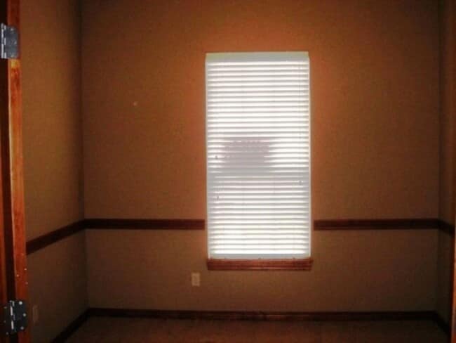 Building Photo - Open Plan - Edmond Schools - Must See