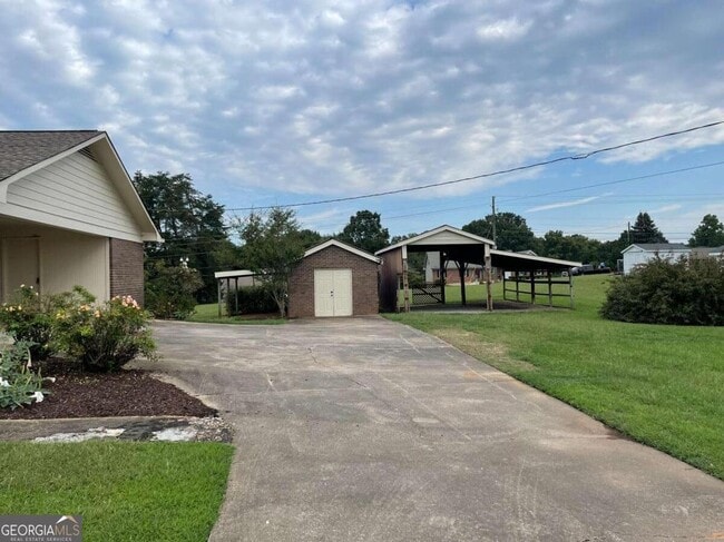 Building Photo - 119 Sawnee Dr