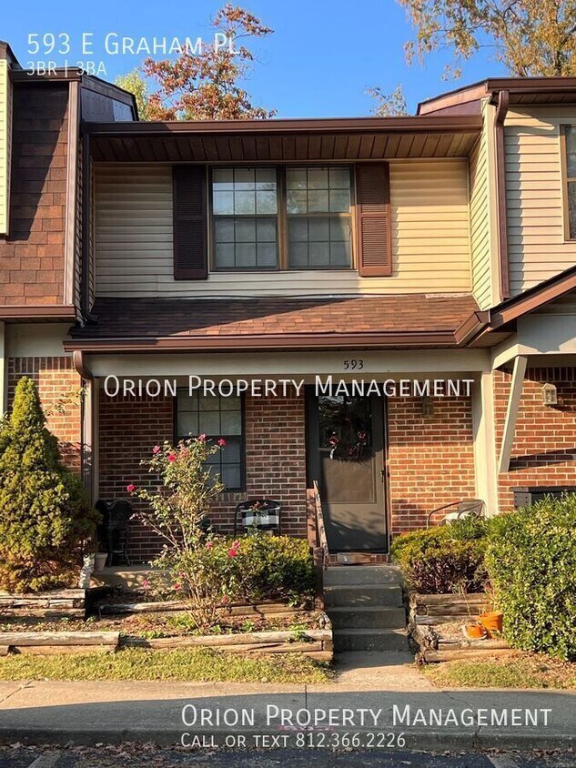 Foto principal - 593 E Graham Pl