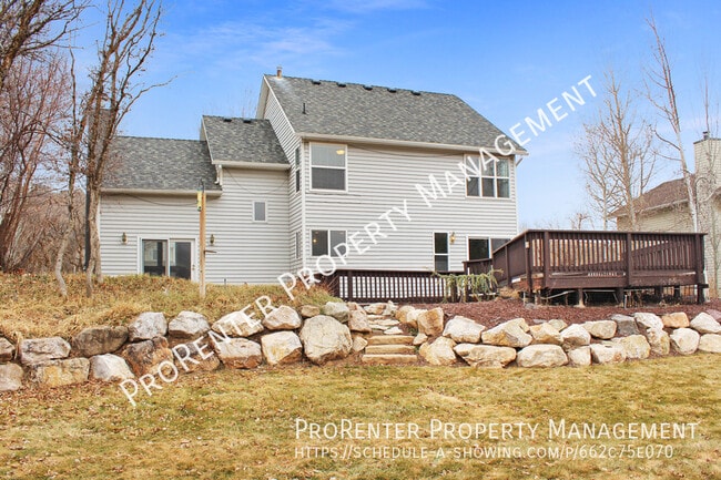 Building Photo - 8130 Deer Run Way