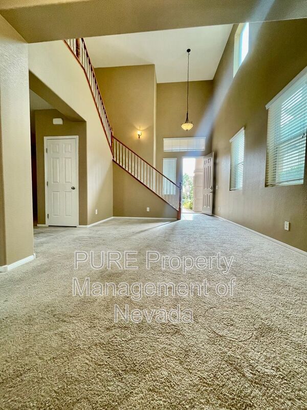 Building Photo - 6148 Pine Banks Ct