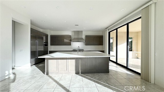 Building Photo - 52 Kiwi