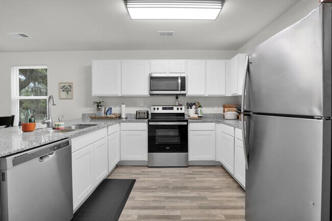 Foto del edificio - Bright and Airy 3-Bedroom Retreat with Dec...