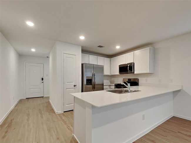 Building Photo - 21566 Casavatore Dr