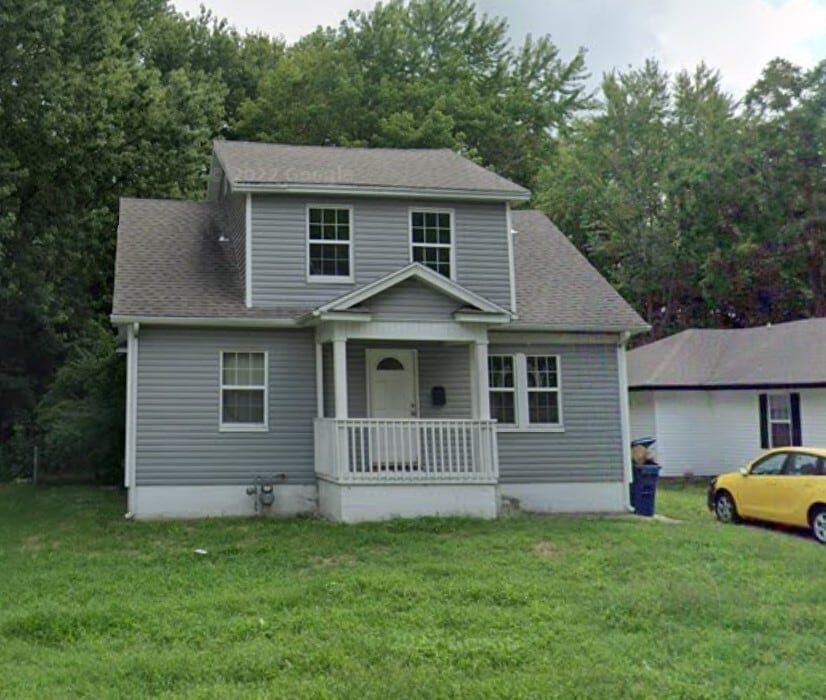 Building Photo - 1328 S Florence Ave