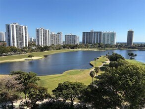 Building Photo - 20355 NE 34th Ct