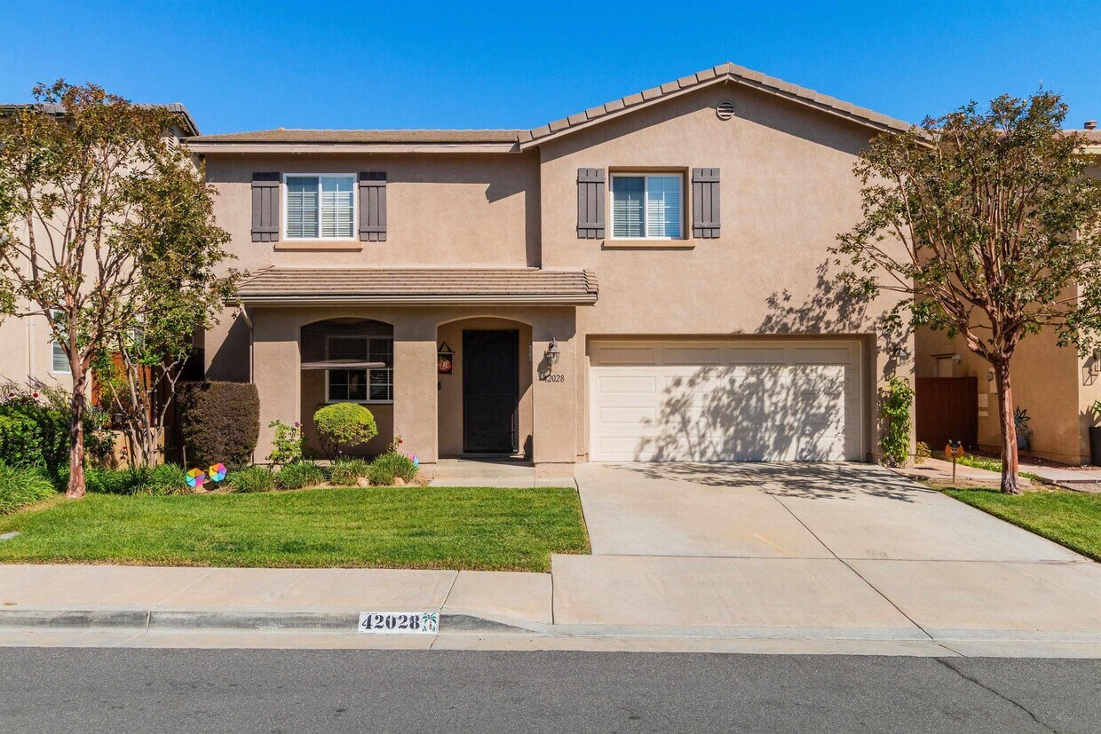 Foto principal - 42028 Pine Needle St