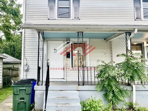 Building Photo - 517 Mertland Ave
