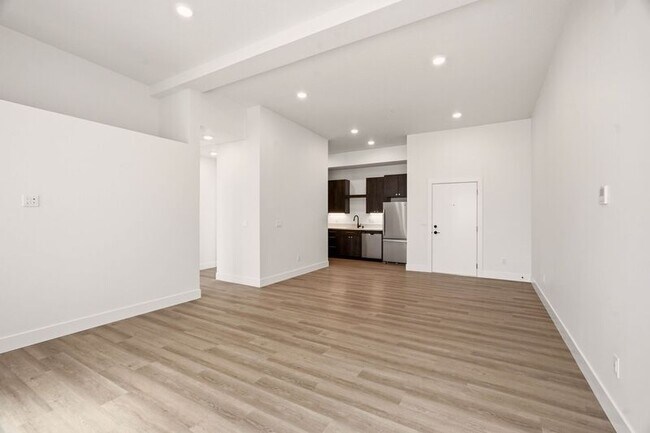 Foto del edificio - 21806 E Indiana Ave