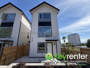 Building Photo - 1131 Fawcett Ave