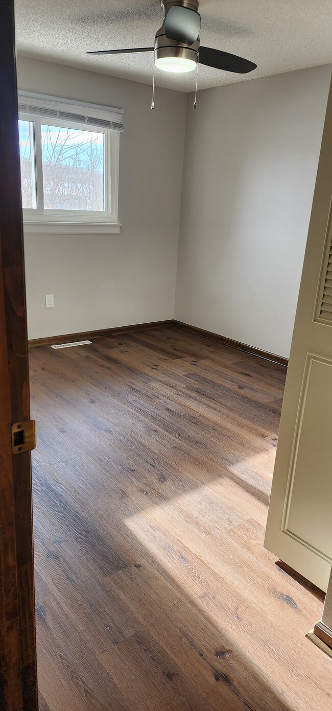 Building Photo - 2625 Sagebrush Ave