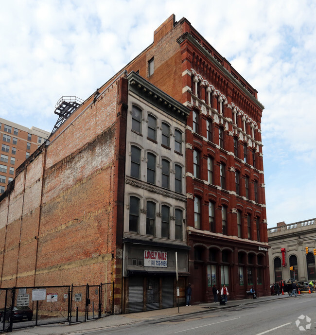 Building Photo - The Abell Apartments