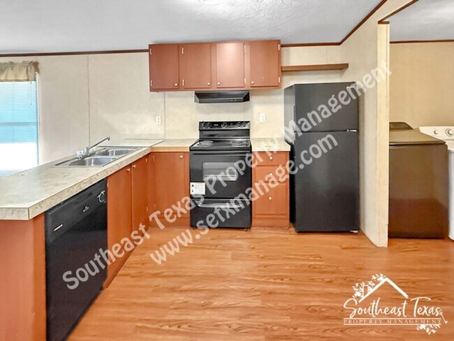 Foto del edificio - 5575 Bubba Rd