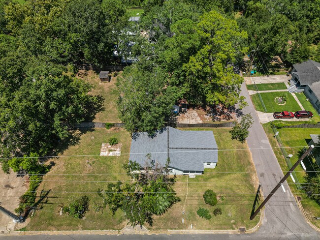 Building Photo - 3819 Lanier Avenue