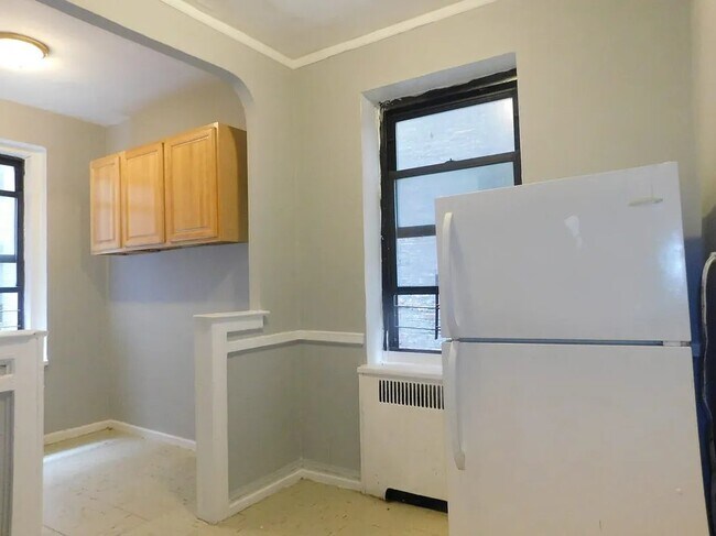 Foto del edificio - 253 E 181st St