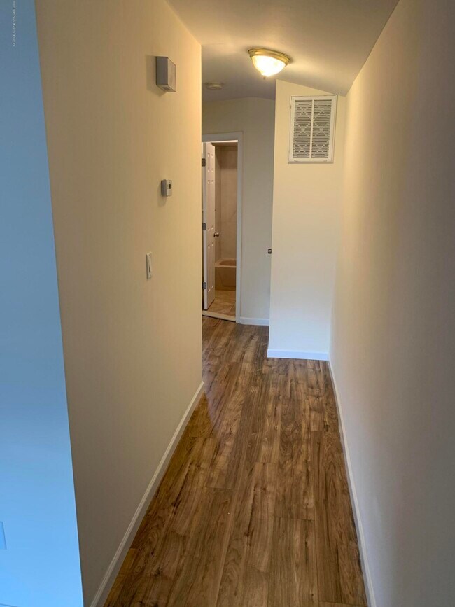 Building Photo - 1007 Rathbun Ave