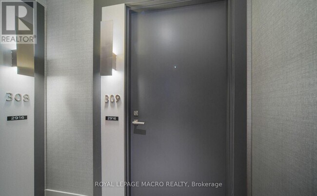 Photo du bâtiment - 2916 Hwy 7 W