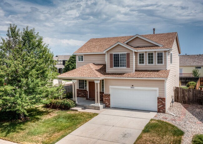 Building Photo - Lovely Home on East Side Near Bases and Sc...