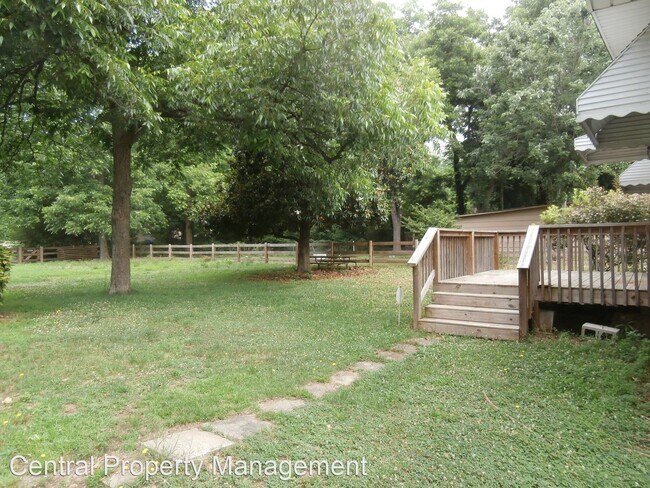 Foto del edificio - 3 br, 1 bath House - 702 Trade Street