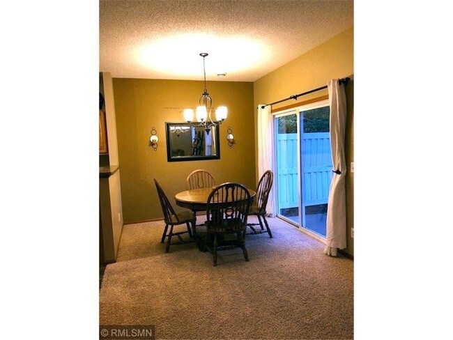 Foto del edificio - 7713 Elm Grove Ave
