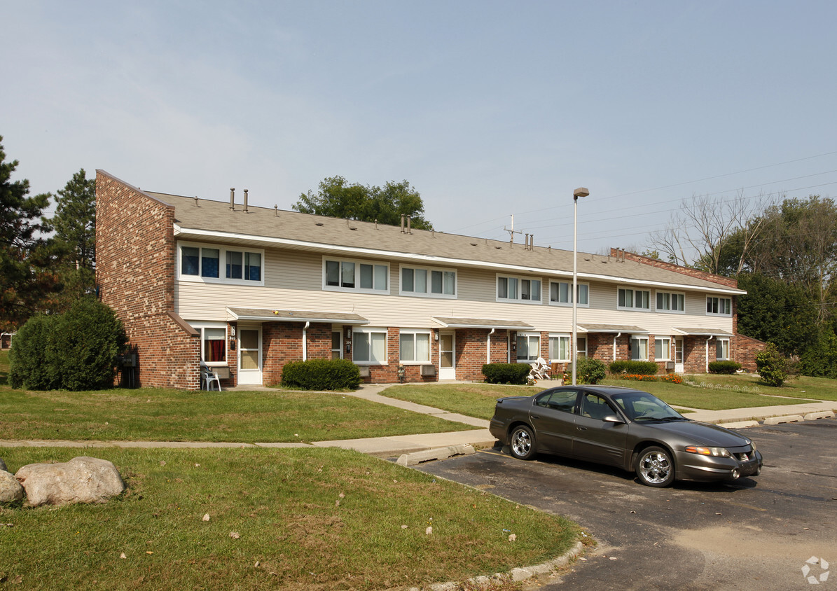 Primary Photo - Shahan-Blackstone North Apartments