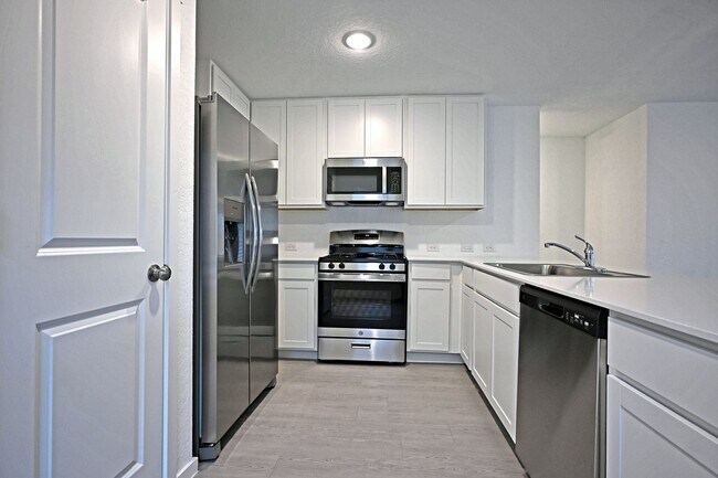 Foto del edificio - 350 Kayden Ct