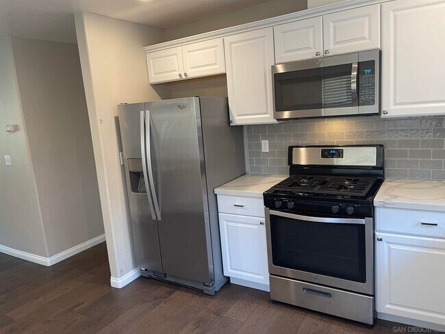 Foto del edificio - 1255 Corte Famosa